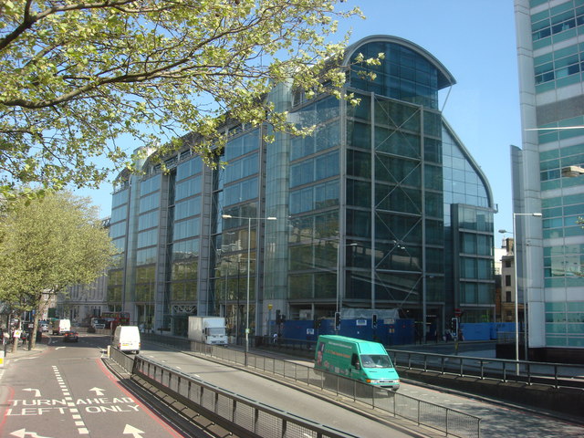 The Wellcome Trust, Gibbs Building (Photo by Oxyman/Creative Commons)